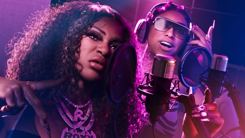Bae-Luxe y Roxy, Real Dimez